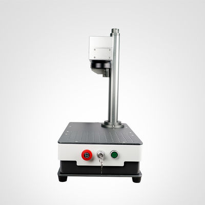 20W 30W 50W Máy khắc laser sợi máy tính để bàn nhỏ để đánh dấu kim loại